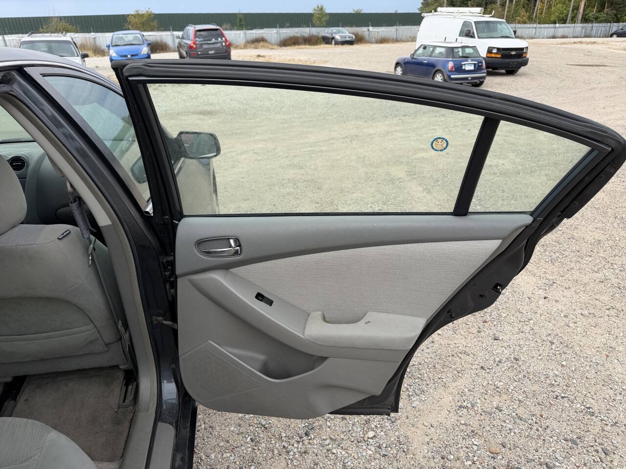 Used 2010 Nissan Altima 2.5 S FWD image 26
