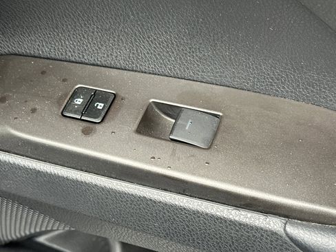 Used 2022 Toyota Camry SE image 21