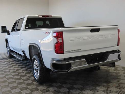 Used 2025 Chevrolet Silverado 2500 LT w/ Safety Package AWD/4WD image 3