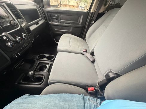 Used 2018 RAM 2500 Tradesman w/ Chrome Appearance Group image 21