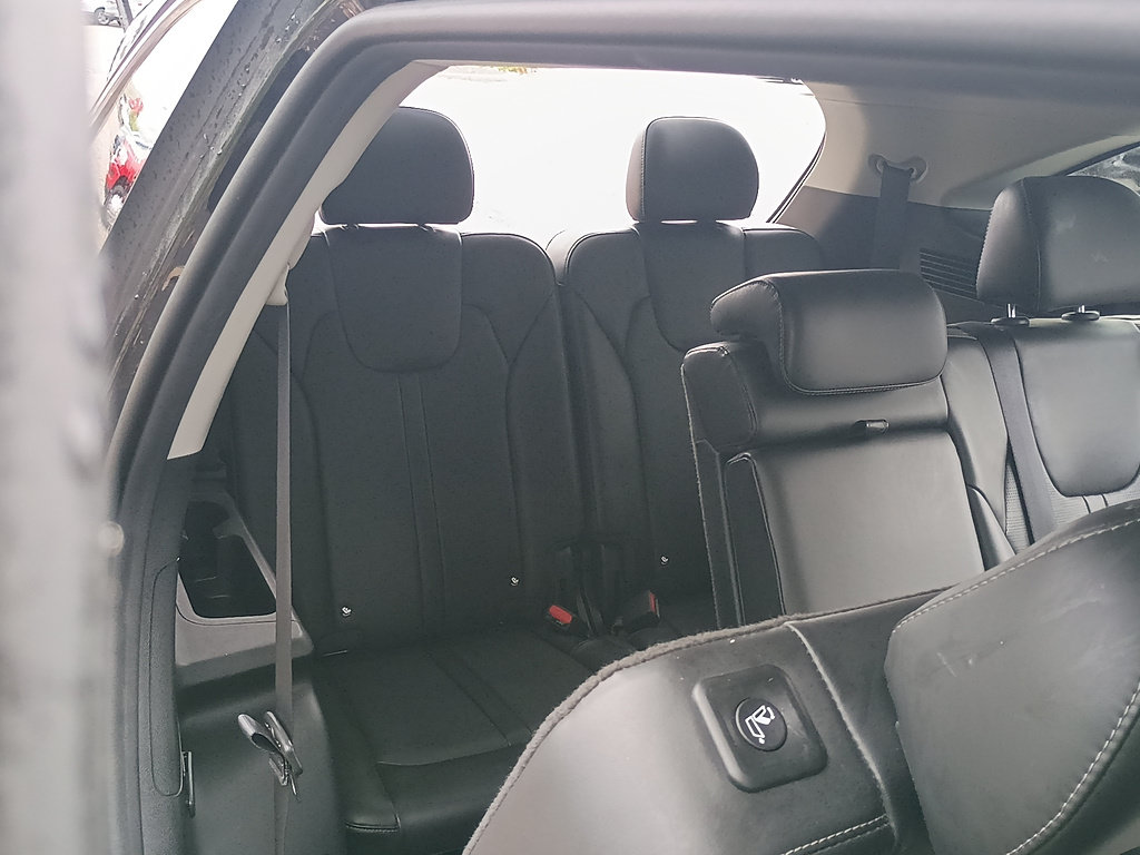 Used 2024 Kia Sorento S w/ Panoramic Sunroof Package AWD/4WD image 15