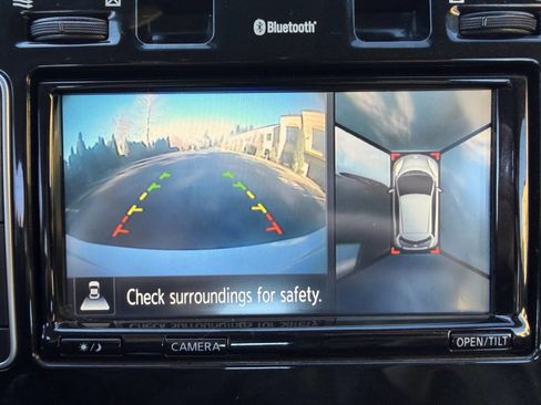 Used 2016 Nissan Leaf SL w/ Premium Package image 20