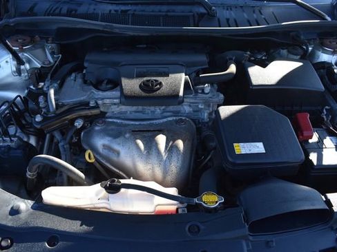 Used 2015 Toyota Camry SE image 29