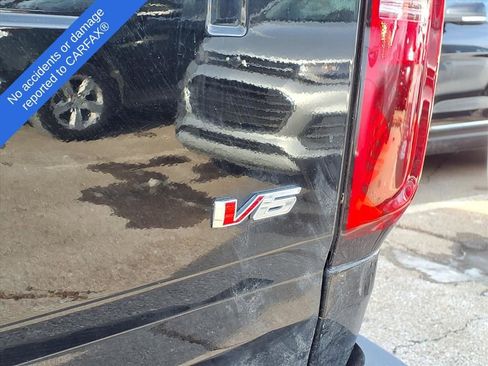 Used 2022 Chevrolet Colorado LT w/ Safety Package image 10