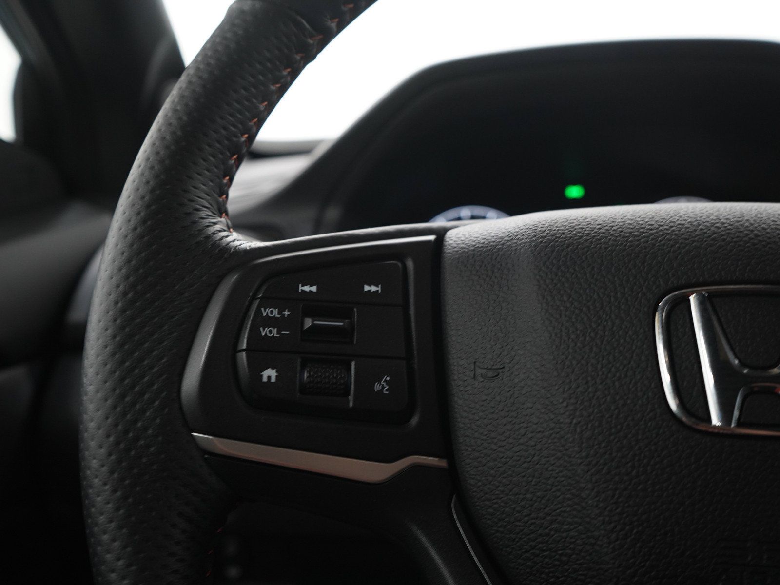Used 2025 Honda Ridgeline TrailSport+ image 25