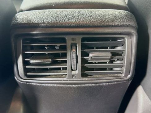 Used 2022 Nissan Rogue Sport SL w/ Premium Package image 26