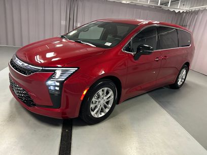 New 2027 Chrysler Pacifica Select
