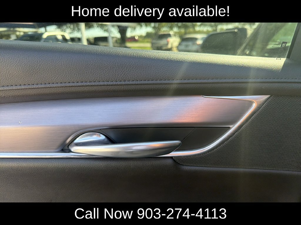 Used 2017 Cadillac XT5 Luxury w/ Driver Awareness Package FWD image 16