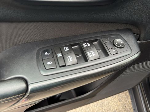 Used 2016 Jeep Cherokee Latitude w/ Comfort/Convenience Group image 12