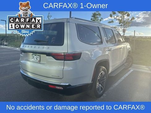 Used 2022 Jeep Wagoneer Series III w/ Convenience Group I AWD/4WD image 2