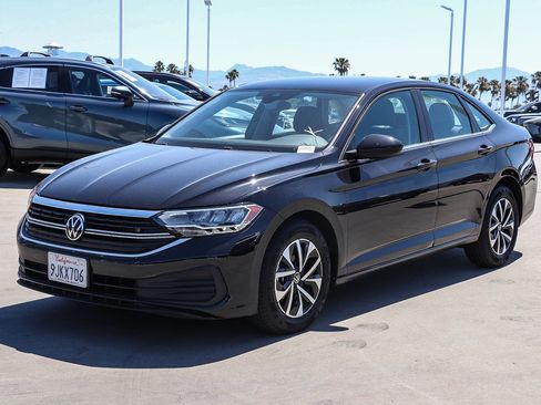 Used 2024 Volkswagen Jetta S FWD image 3