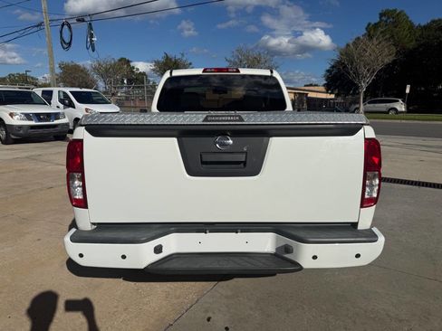 Used 2018 Nissan Frontier S image 4