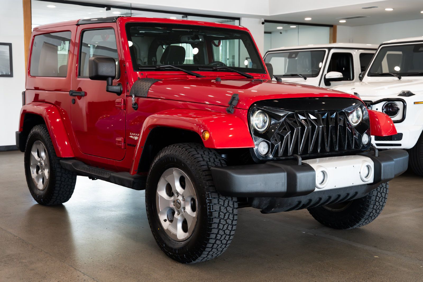 Used 2014 Jeep Wrangler Sahara w/ Dual Top Group AWD/4WD image 3