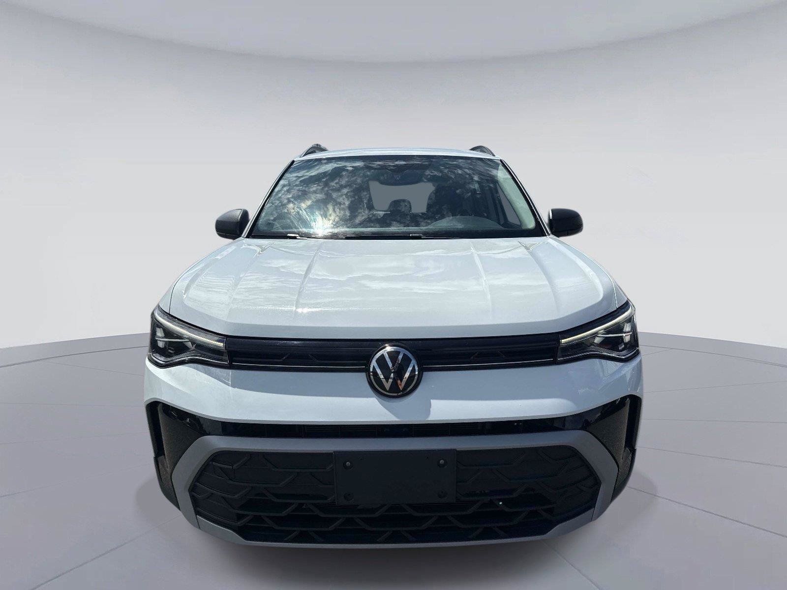 Used 2025 Volkswagen Taos S FWD image 9