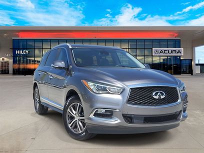 Used 2019 INFINITI QX60 Luxe w/ Essential Package