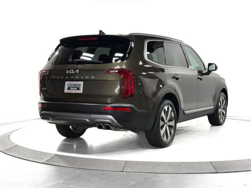 Used 2022 Kia Telluride S image 12