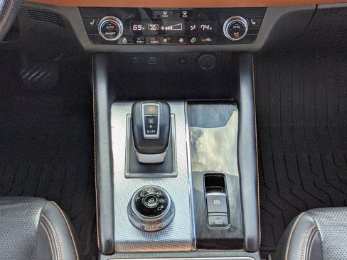 Used 2022 Mitsubishi Outlander SEL image 21