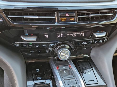 Used 2023 Acura MDX SH-AWD w/ Technology Package image 20