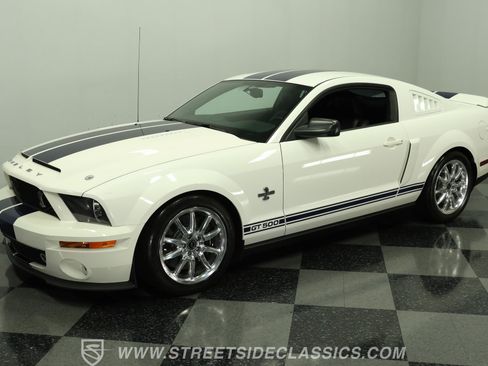 Used 2007 Ford Mustang Shelby GT500 RWD image 6