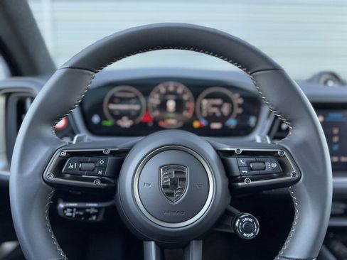 New 2025 Porsche Cayenne Turbo image 19