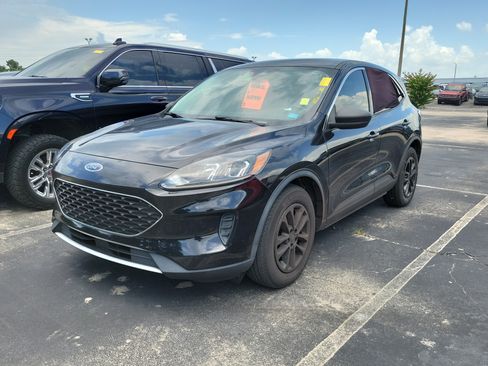 Used 2022 Ford Escape SE w/ Convenience Package FWD image 3
