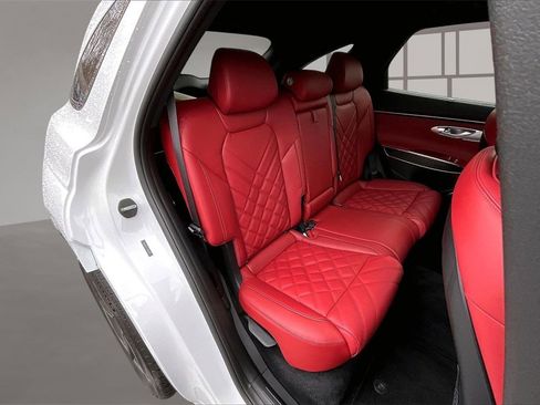 Used 2026 Genesis GV70 3.5T Sport Prestige image 25