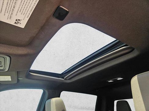 Used 2024 Chevrolet Silverado 1500 ZR2 w/ Technology Package image 16