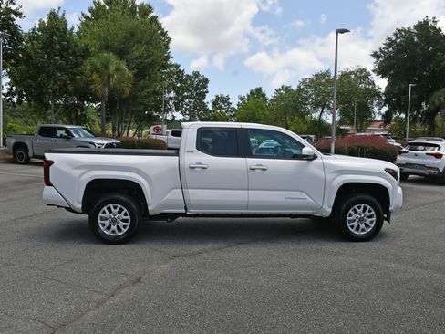Certified 2024 Toyota Tacoma SR5 w/ SR5 Upgrade Package RWD image 5