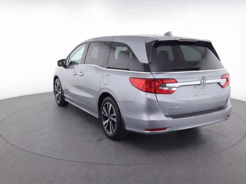 Used 2019 Honda Odyssey Elite image 3