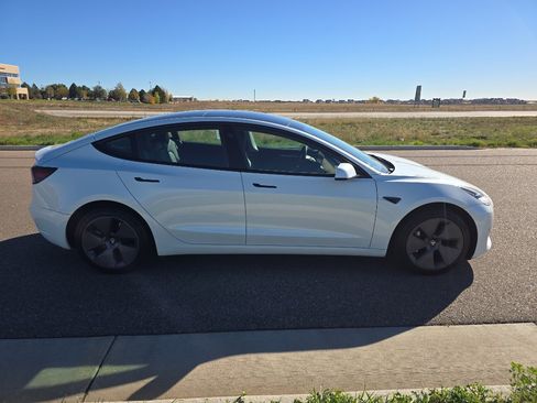 Used 2023 Tesla Model 3 Standard Range image 6