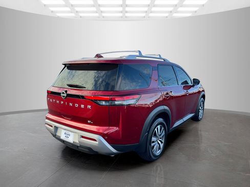 Used 2023 Nissan Pathfinder SL image 4