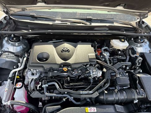 Used 2025 Toyota Camry SE w/ Multimedia Upgrade Package image 8