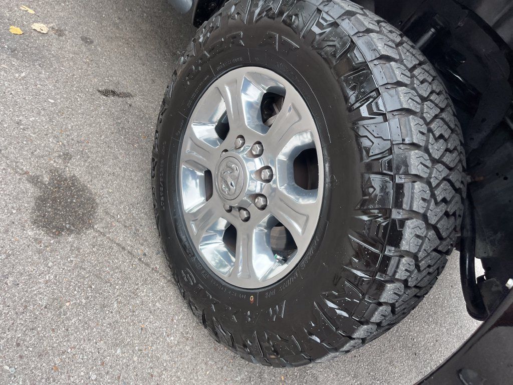 Used 2024 RAM 2500 Big Horn w/ Sport Appearance Package AWD/4WD image 42