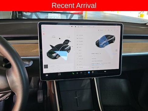 Used 2020 Tesla Model Y Long Range image 4