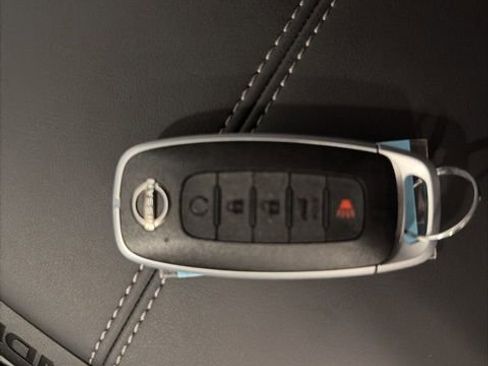 New 2026 Nissan Pathfinder Platinum image 31