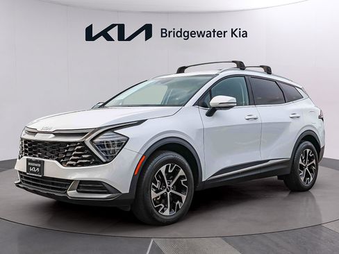 Certified 2024 Kia Sportage EX AWD/4WD image 3