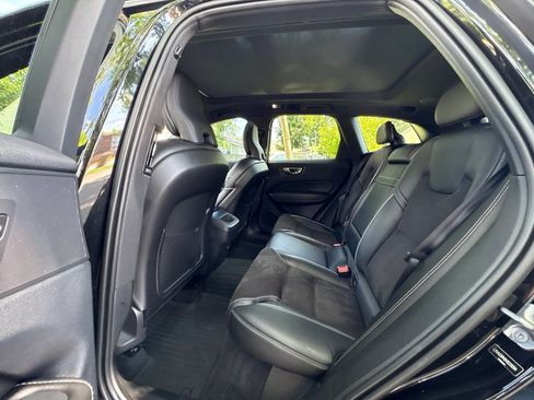 Used 2019 Volvo XC60 T6 R-Design w/ Protection Package Premier AWD/4WD image 15