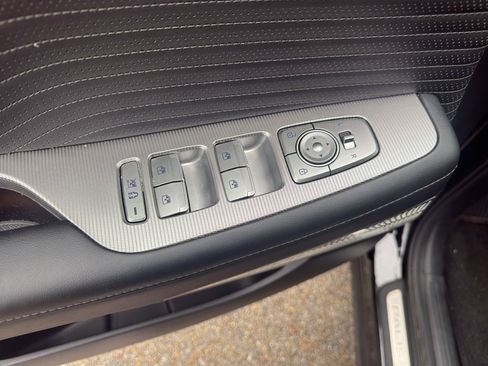 Used 2024 Hyundai Palisade Calligraphy image 10