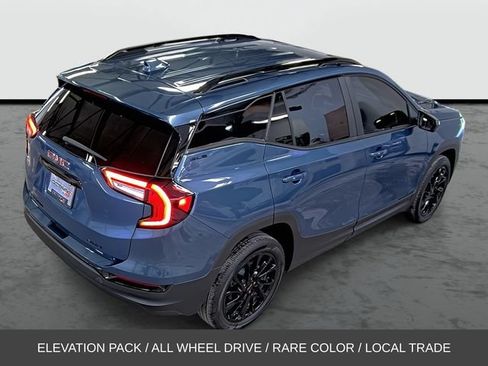 Used 2024 GMC Terrain SLE w/ Driver Convenience Package AWD/4WD image 4