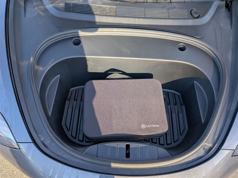 Used 2022 Tesla Model 3 Standard Range image 39