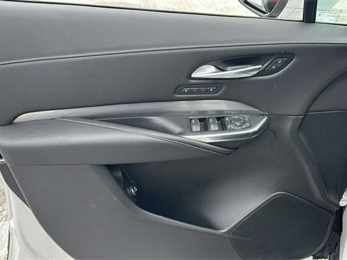 Used 2024 Cadillac XT4 Premium Luxury image 13