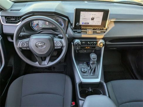 Used 2023 Toyota RAV4 LE image 31