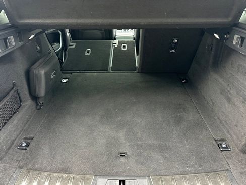 Used 2021 Jaguar F-PACE S image 33