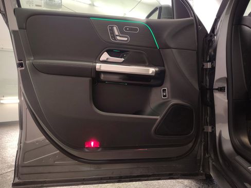 Certified 2026 Mercedes-Benz GLB 250 image 18