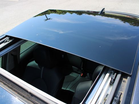 Used 2020 Toyota Camry XSE image 9