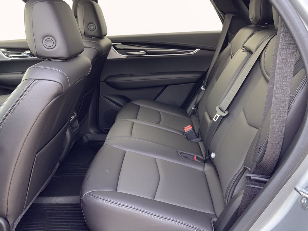 Certified 2026 Cadillac XT5 Premium Luxury w/ LPO, Floor Liner Package FWD image 25