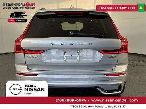 Used 2025 Volvo XC60 B5 Plus image 10