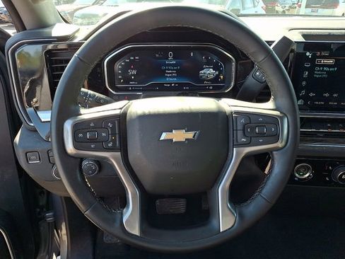Used 2023 Chevrolet Silverado 1500 LT image 14