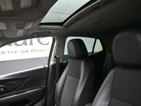 Used 2021 Buick Encore Preferred w/ Safety Package II AWD/4WD image 13