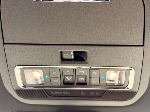 Used 2025 Ford F250 Platinum image 23